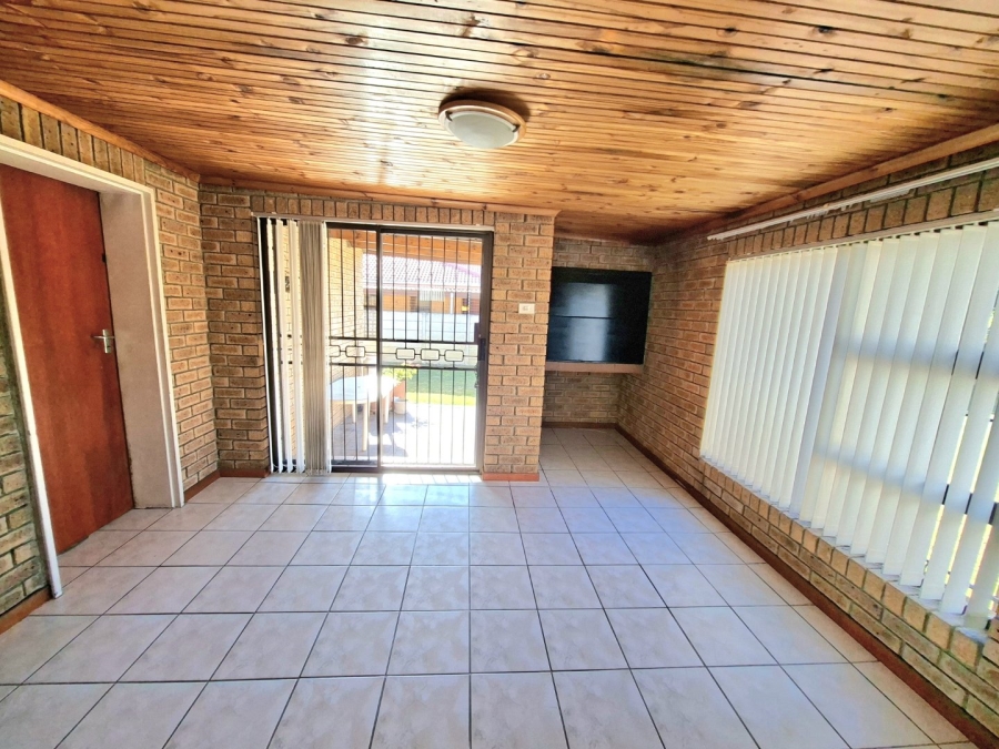 3 Bedroom Property for Sale in Rouxville Western Cape